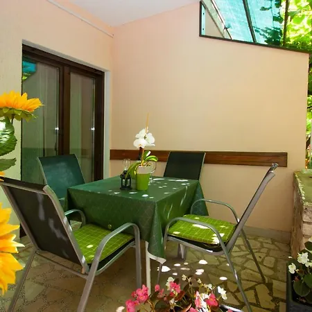 Guest House Ljubica Medulin Exterior photo