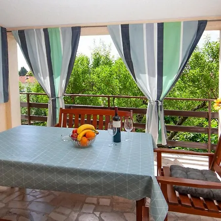 Guest House Ljubica Medulin Exterior photo