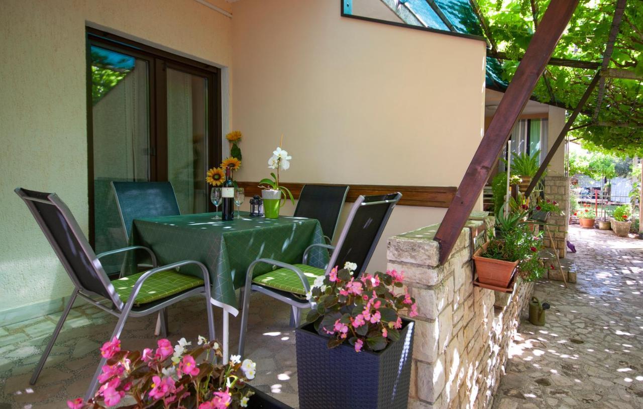 Apartment Ljubica *