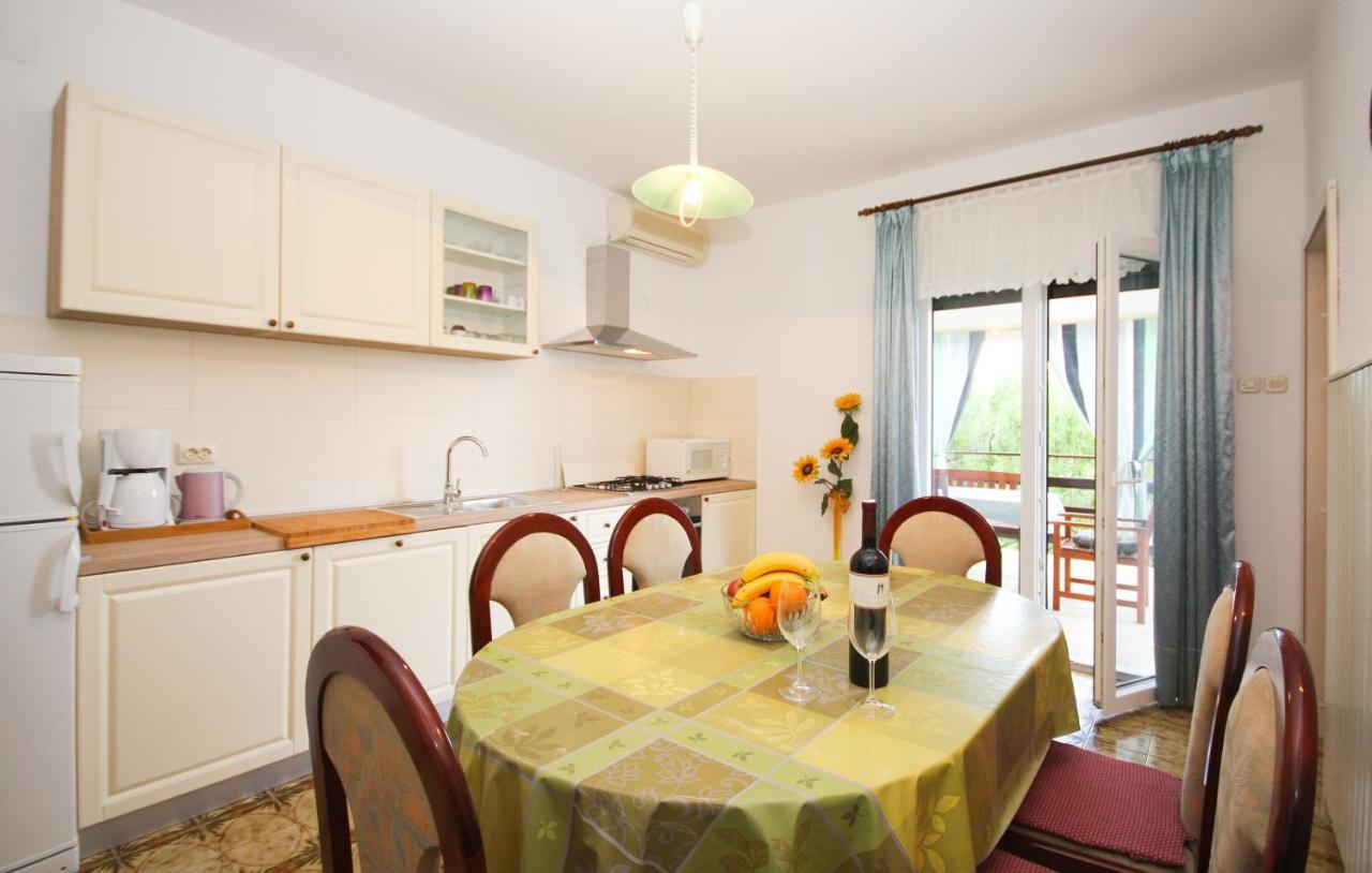 Ljubica Apartment *