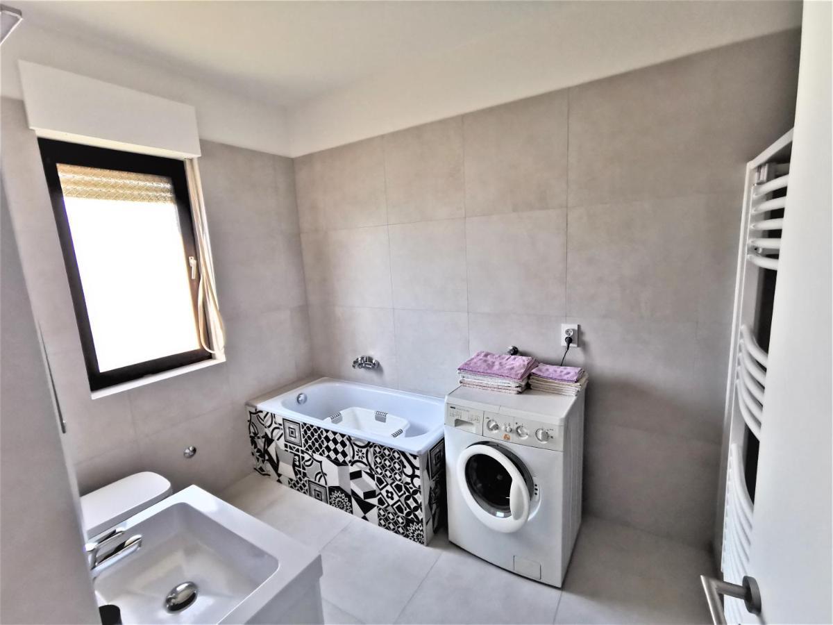 Apartment Ljubica *